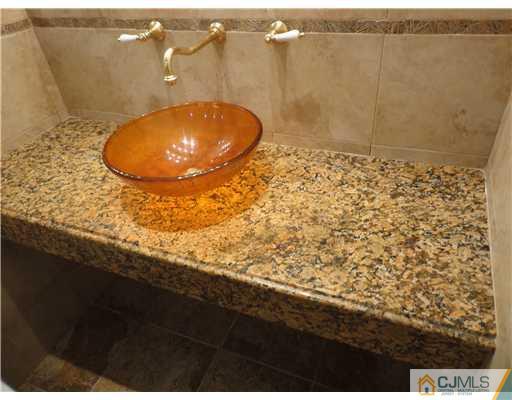 52 Richard Road Edison, NJ 08820 - Photo 10 of 19