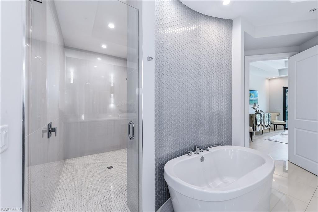 16336 Corsica Way, Unit 201 Naples, FL 34110 - Photo 11 of 34