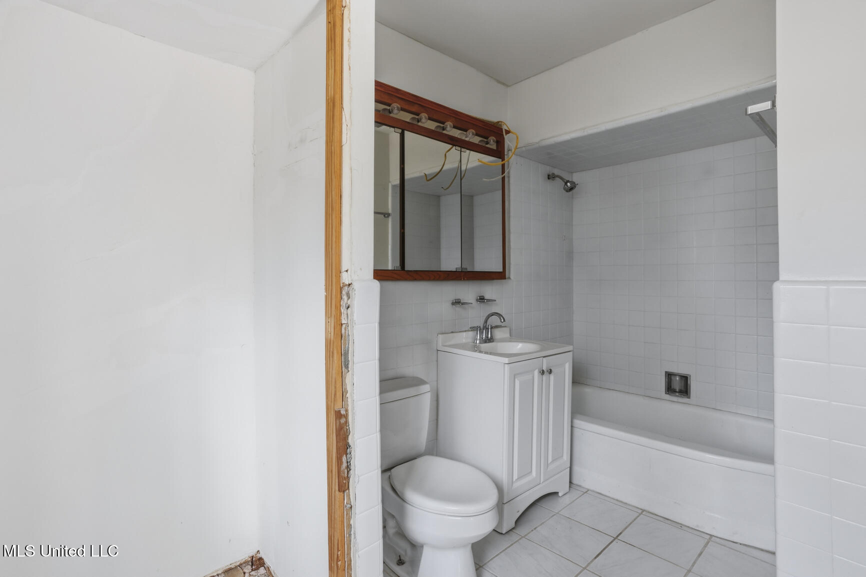 1112 Meadowbrook Road Jackson, MS 39206 - Photo 13 of 30 1112 Meadowbrook-16