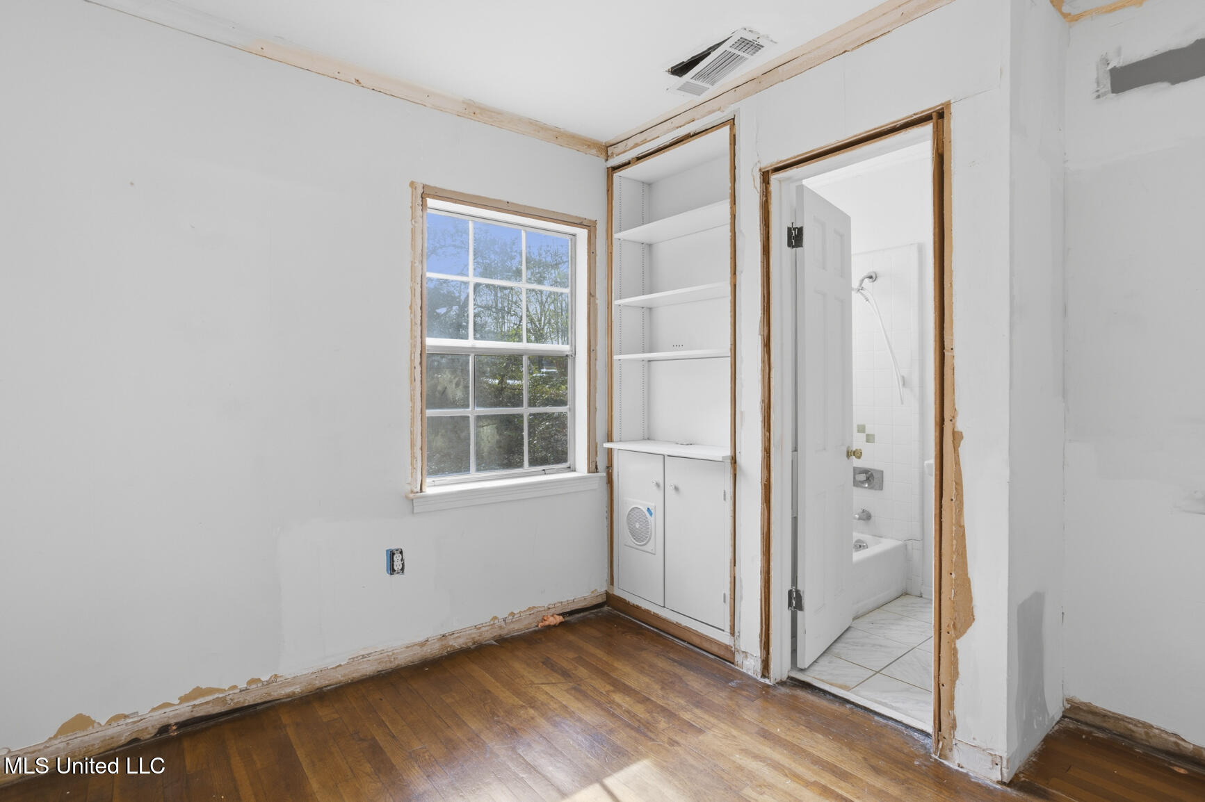 1112 Meadowbrook Road Jackson, MS 39206 - Photo 16 of 30 1112 Meadowbrook-19