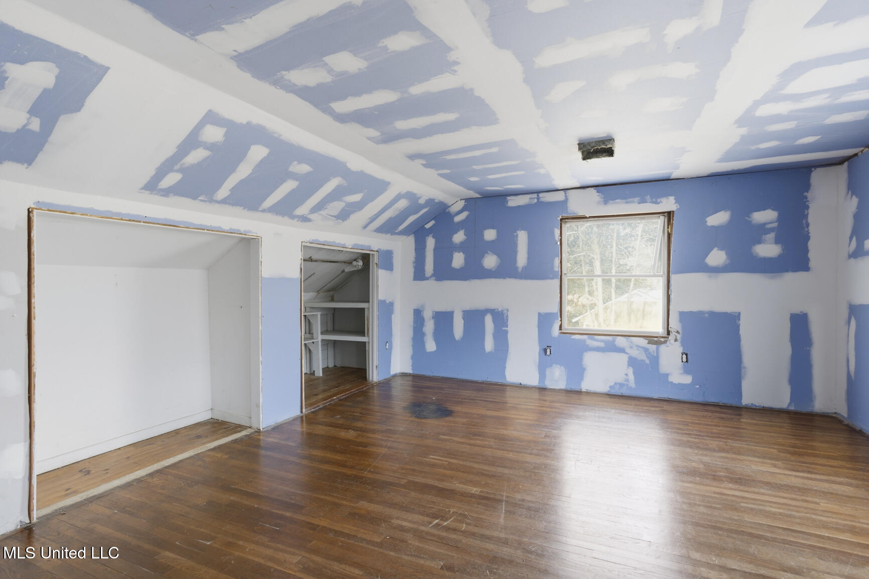 1112 Meadowbrook Road Jackson, MS 39206 - Photo 10 of 30 1112 Meadowbrook-12