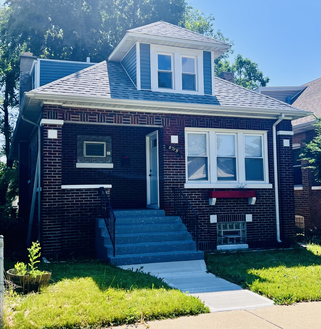 8915 South Racine Avenue Chicago, IL 60620 - Photo 1 of 1