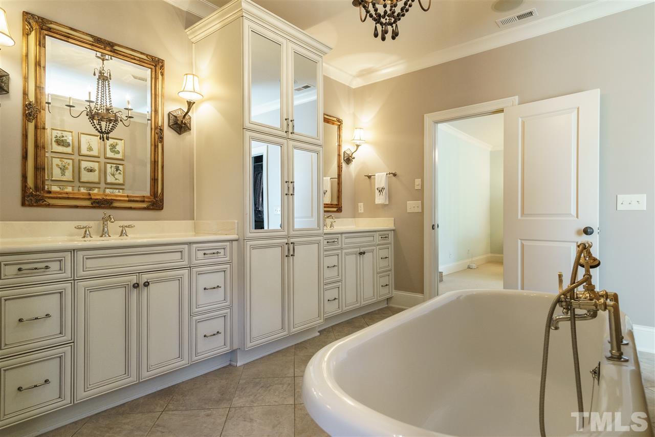 3413 Hatteras Court Raleigh, NC 27607 - Photo 16 of 25