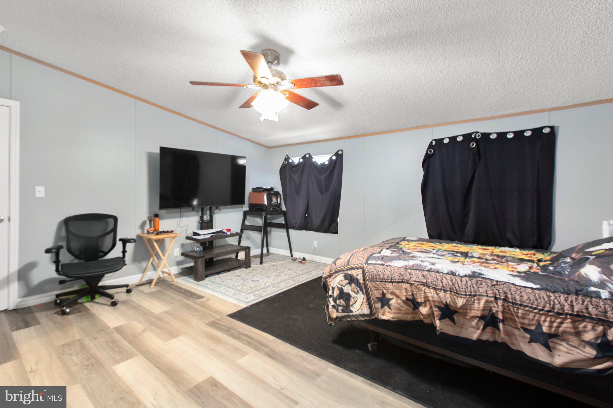 23531 School House Road Ruther Glen, VA 22546 - Photo 13 of 52 Main bedroom