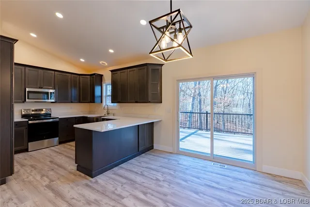 $439,000 | 85 Fox Run, Sunrise Beach, MO 65079