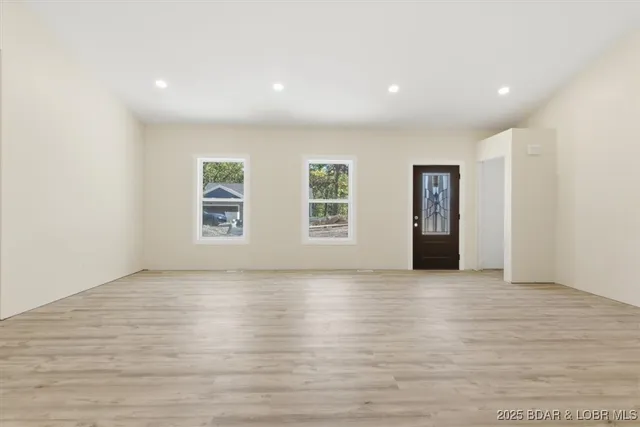 $439,000 | 85 Fox Run, Sunrise Beach, MO 65079