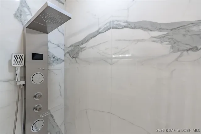 $439,000 | 85 Fox Run, Sunrise Beach, MO 65079