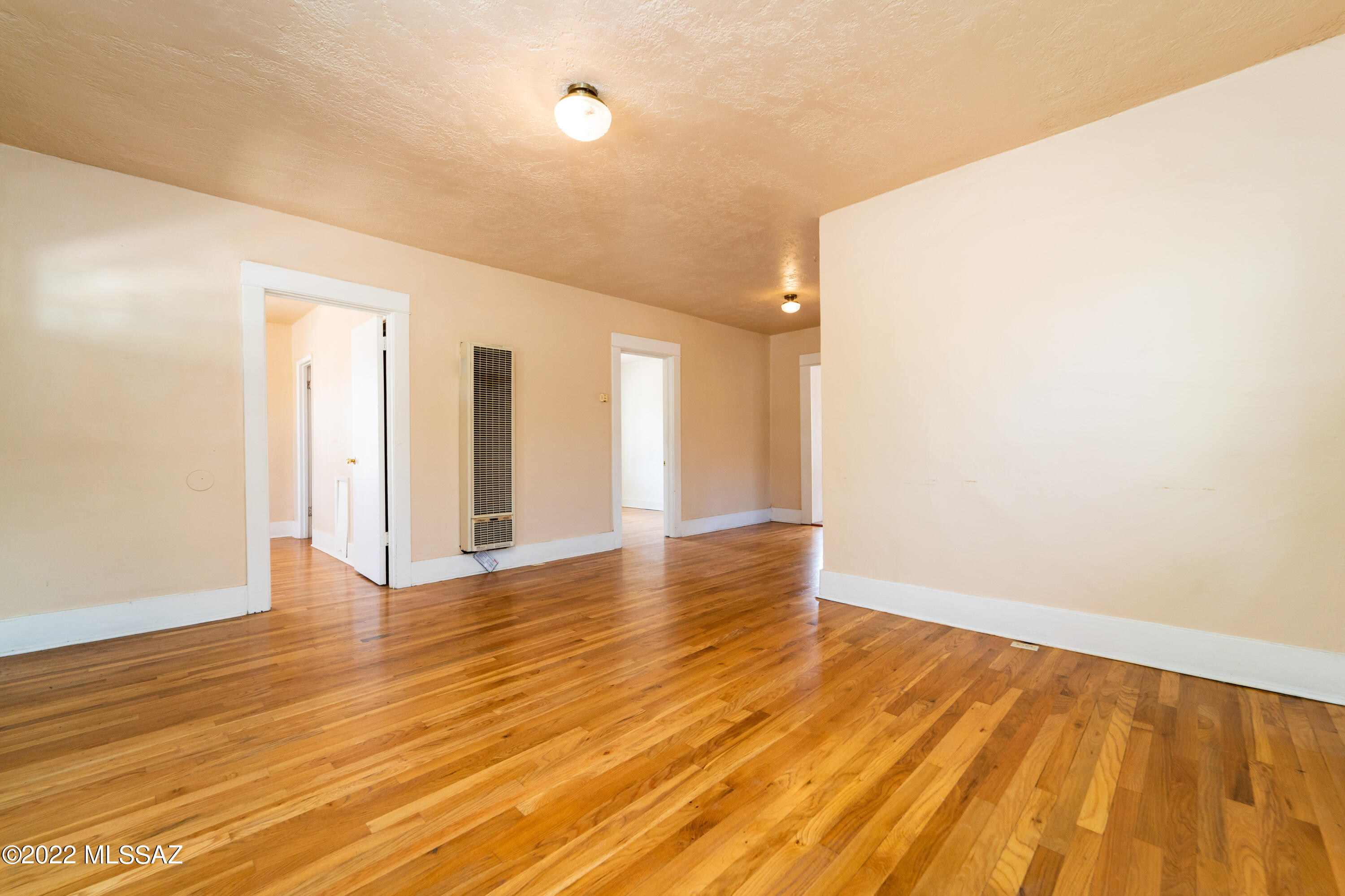 2432 East Mabel Street Tucson, AZ 85719 - Photo 4 of 41