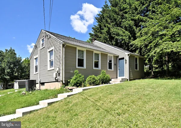 $389,900 | 822 North Limekiln Pike, Chalfont, PA 18914