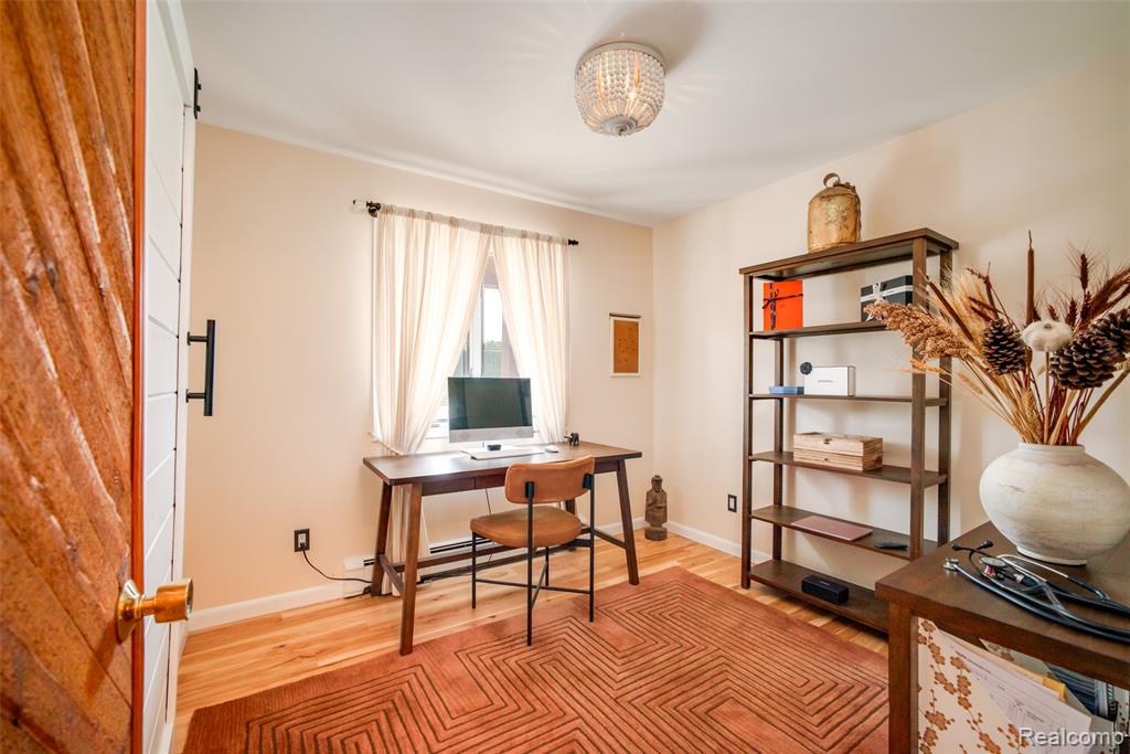 2775 East Square Lake Road Troy, MI 48085 - Photo 19 of 37 Gallery Image 19