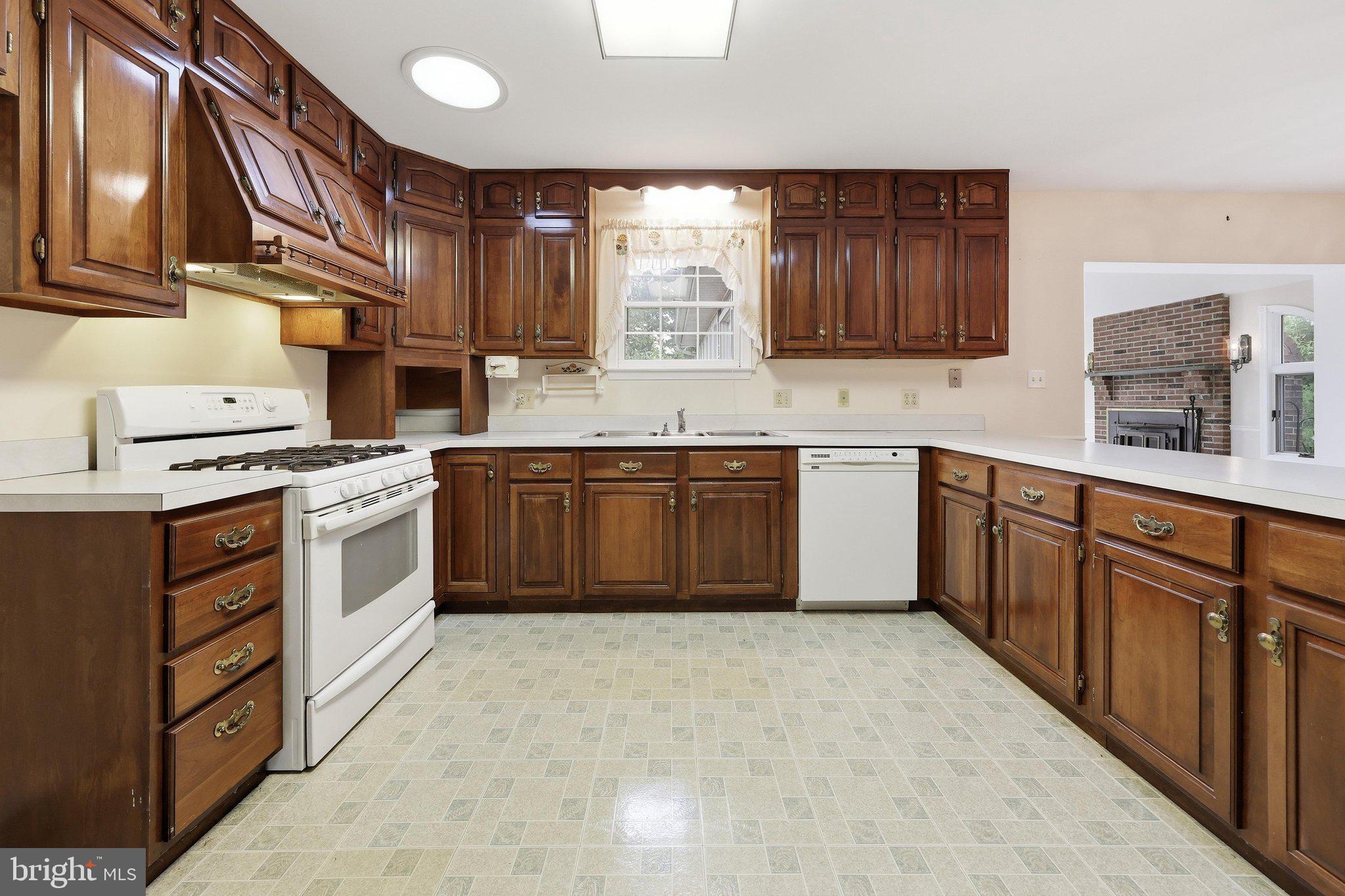 5194 Debra Road Marion Station, MD 21838 - Photo 15 of 70 Kitchen