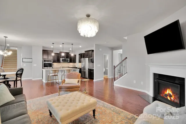 $550,000 | 17147 Belmont Stakes Lane, Charlotte, NC 28278