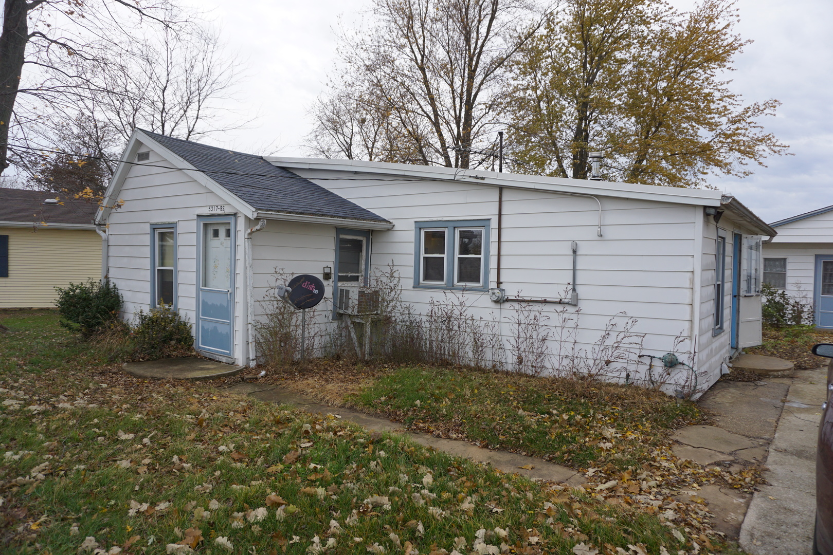 5317A South 2000W Road Chebanse, IL 60922 - Photo 12 of 14 a view of a house with backyard