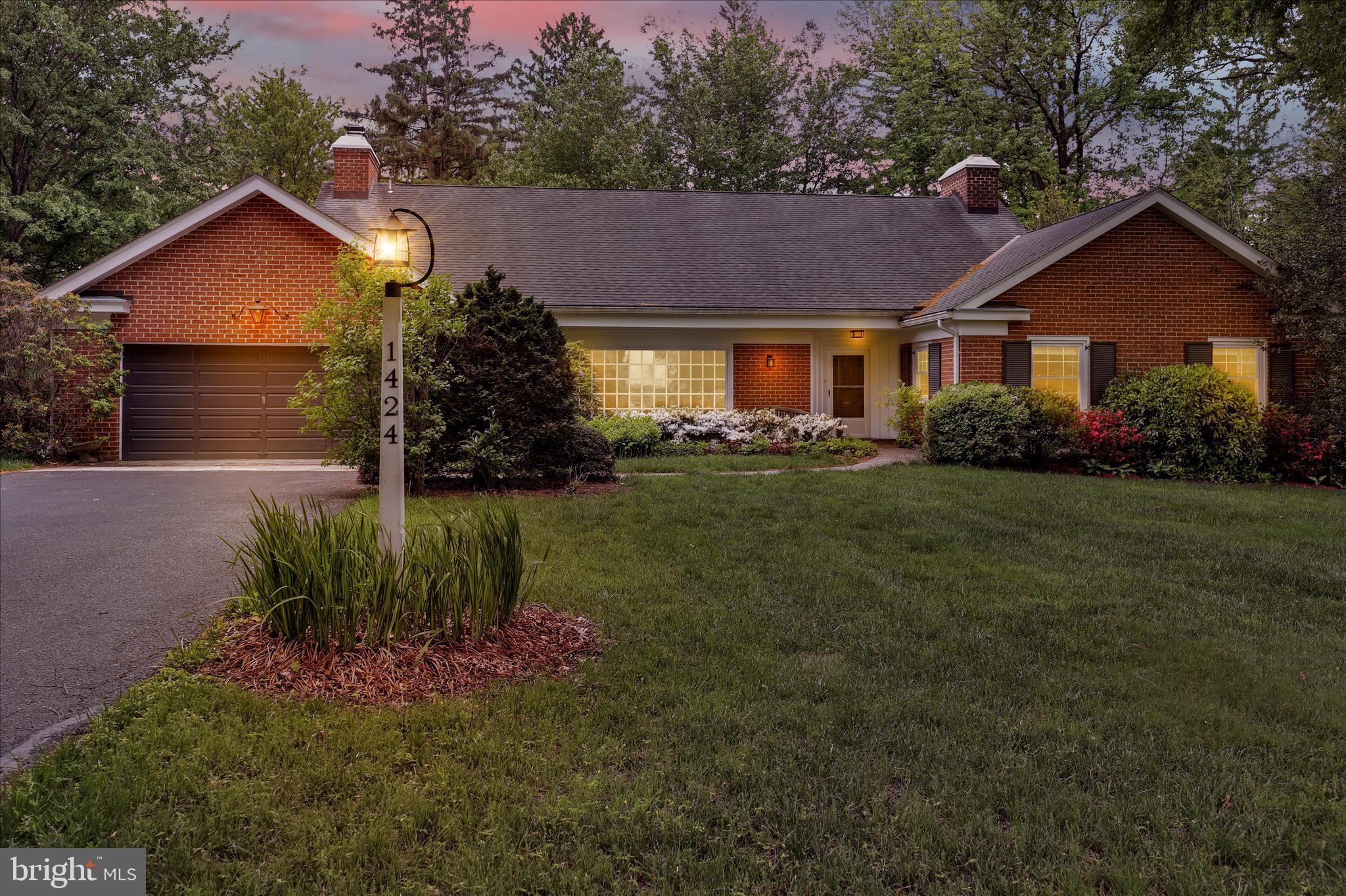 1424 Center Road Lancaster, PA 17603 - Photo 3 of 42 360_9627_TW