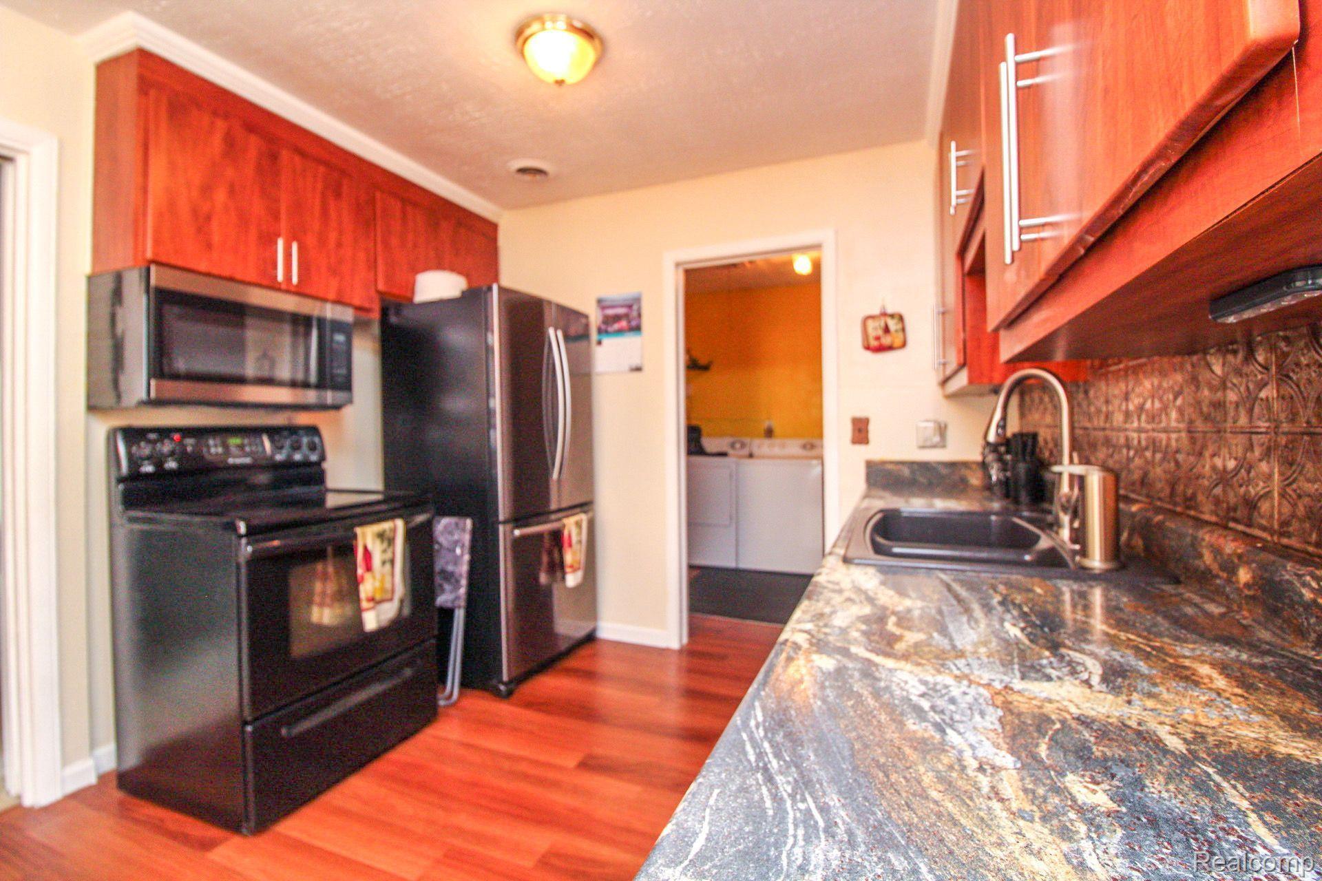 20977 Stahelin Road Southfield, MI 48075 - Photo 19 of 35 Gallery Image 19