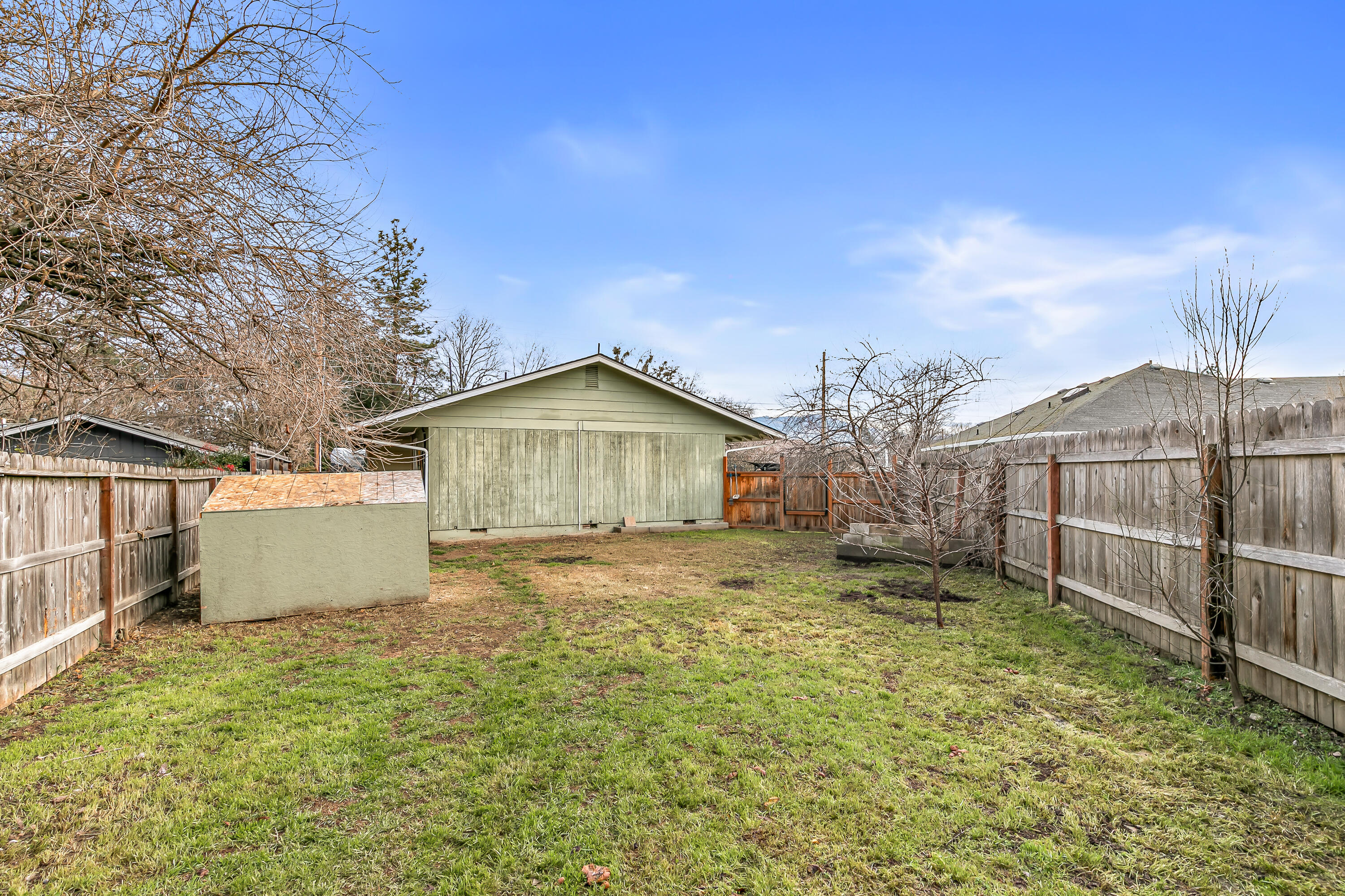 3712 Colver Road Phoenix, OR 97535 - Photo 34 of 38 Backyard