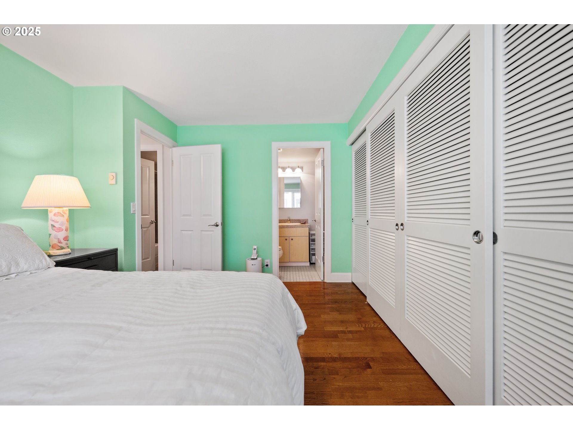 2211 Southwest Park Place, Unit 803 Portland, OR 97205 - Photo 27 of 37