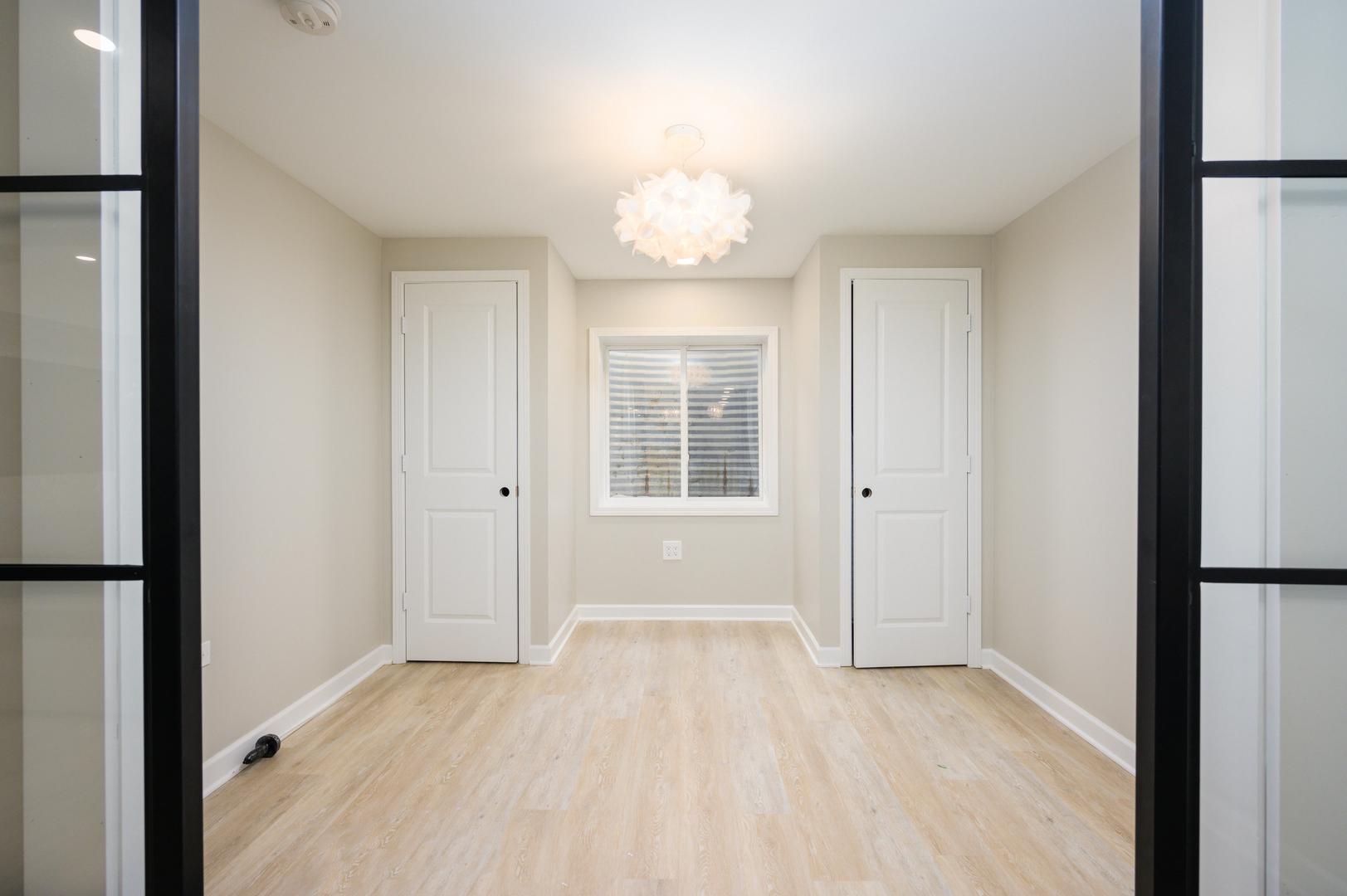 232 North Addison Avenue Elmhurst, IL 60126 - Photo 21 of 28 a view of an empty room with a window