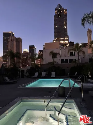 $1,975 | 315 West 5th Street, Unit 710, Los Angeles, CA 90013