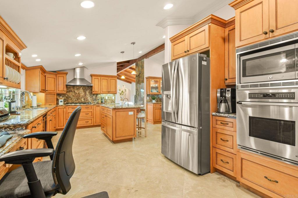 173 Pepper Tree Road Chula Vista, CA 91910 - Photo 23 of 44