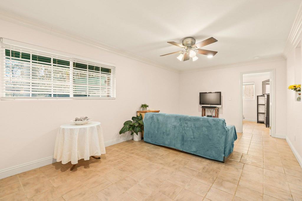 173 Pepper Tree Road Chula Vista, CA 91910 - Photo 38 of 44