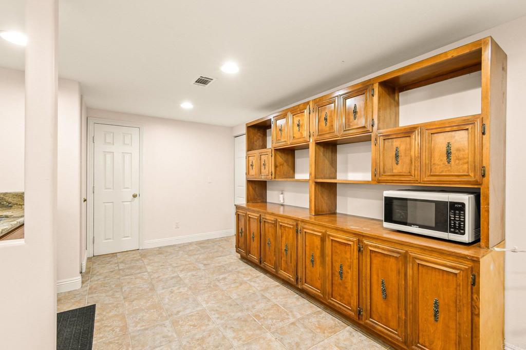 173 Pepper Tree Road Chula Vista, CA 91910 - Photo 41 of 44