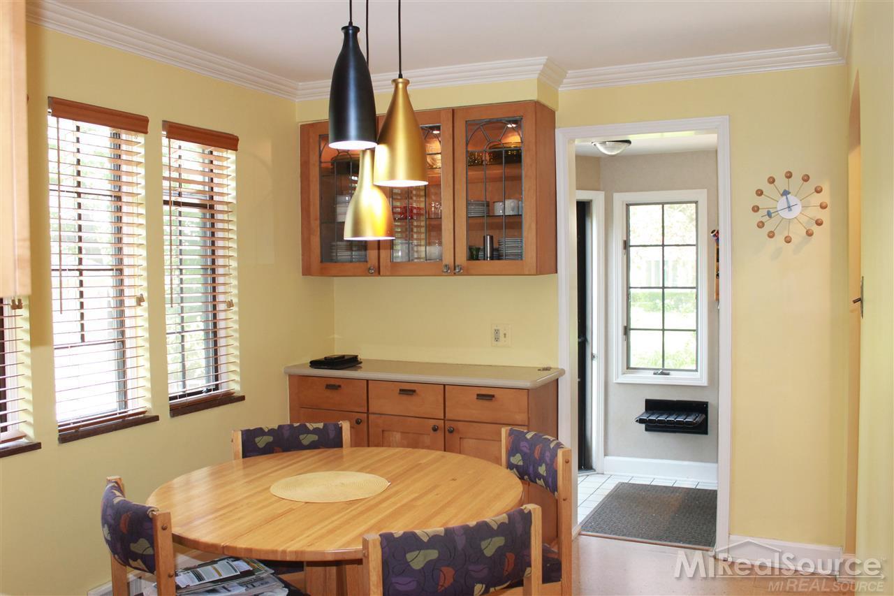 729 Pemberton Road Grosse Pointe Park, MI 48230 - Photo 19 of 46