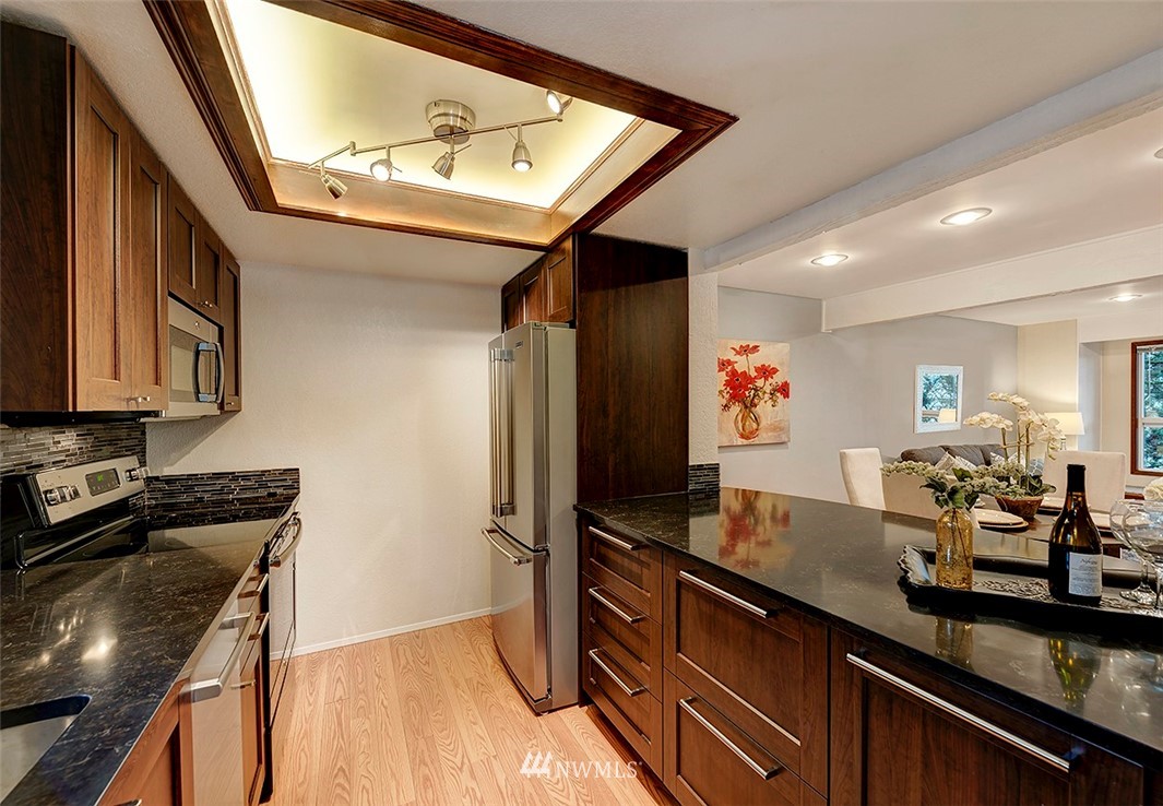7571 Old Redmond Road, Unit 14 Redmond, WA 98052 - Photo 5 of 17 Gallery Image 5