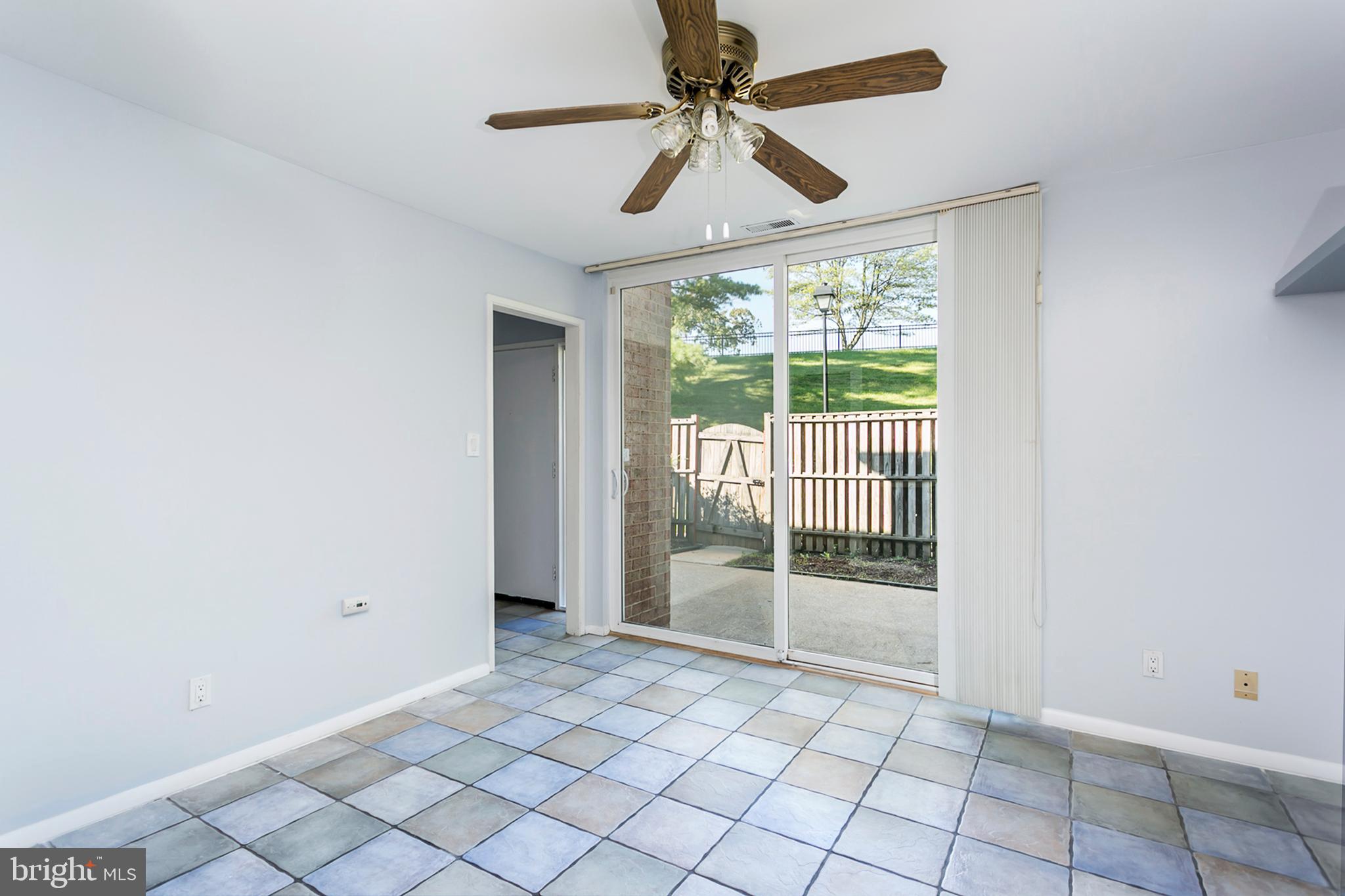 10452 Faulkner Ridge Circle, Unit 75 Columbia, MD 21044 - Photo 8 of 15 Breakfast Area overlooking the wonderful patio