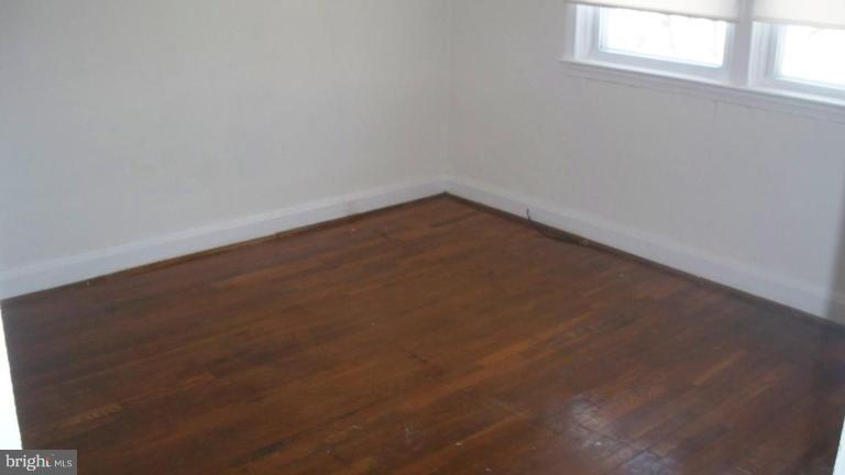 1120 Gleneagle Road Baltimore, MD 21239 - Photo 6 of 13 1st Floor Bedroom