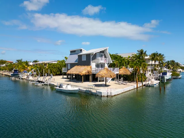 $1,900,000 | 1082 Bay Drive, Summerland Key, FL 33042