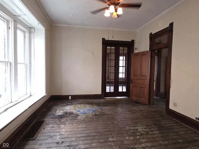 $99,000 | 518 South Harrison Street, Shelbyville, IN 46176