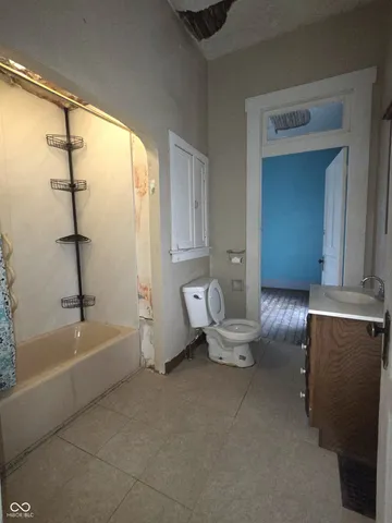 $99,000 | 518 South Harrison Street, Shelbyville, IN 46176