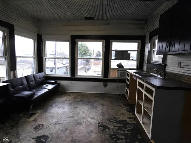 $99,000 | 518 South Harrison Street, Shelbyville, IN 46176