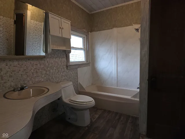 $99,000 | 518 South Harrison Street, Shelbyville, IN 46176