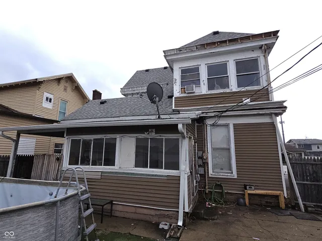 $99,000 | 518 South Harrison Street, Shelbyville, IN 46176