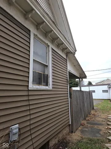 $99,000 | 518 South Harrison Street, Shelbyville, IN 46176