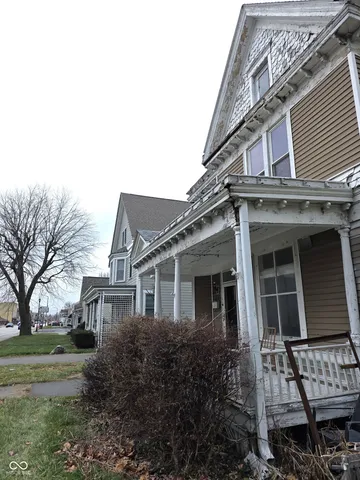 $99,000 | 518 South Harrison Street, Shelbyville, IN 46176