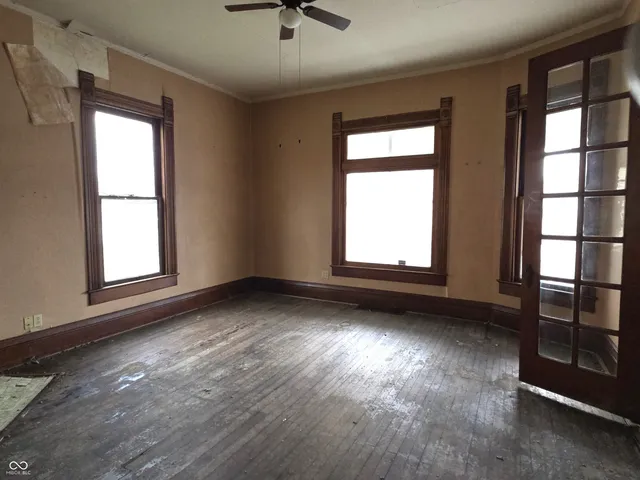 $99,000 | 518 South Harrison Street, Shelbyville, IN 46176