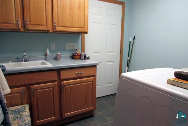 3886 Crosby Road Cloquet, MN 55720 - Photo 9 of 24 Laundry Room