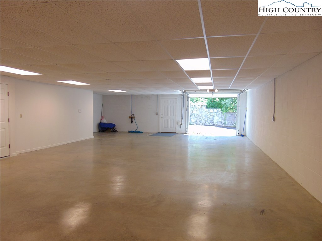 240 Hickory Mountain Road Sparta, NC 28675 - Photo 22 of 32 Gallery Image 22