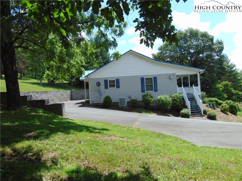 240 Hickory Mountain Road Sparta, NC 28675 - Photo 25 of 32 Gallery Image 25