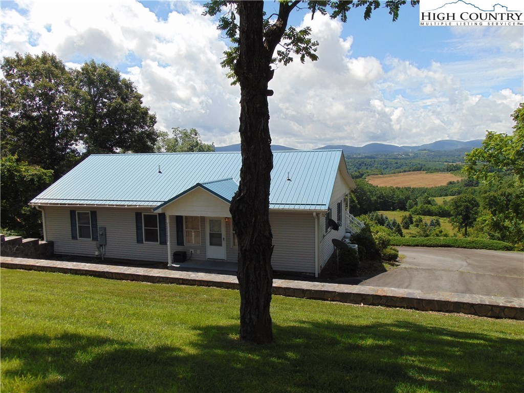 240 Hickory Mountain Road Sparta, NC 28675 - Photo 26 of 32 Gallery Image 26