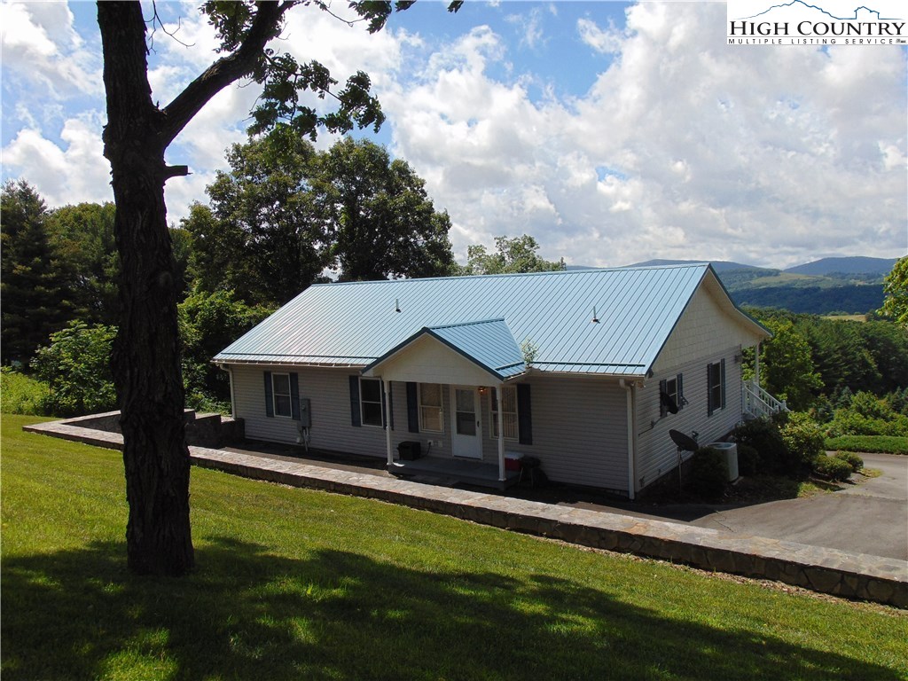 240 Hickory Mountain Road Sparta, NC 28675 - Photo 28 of 32 Gallery Image 28