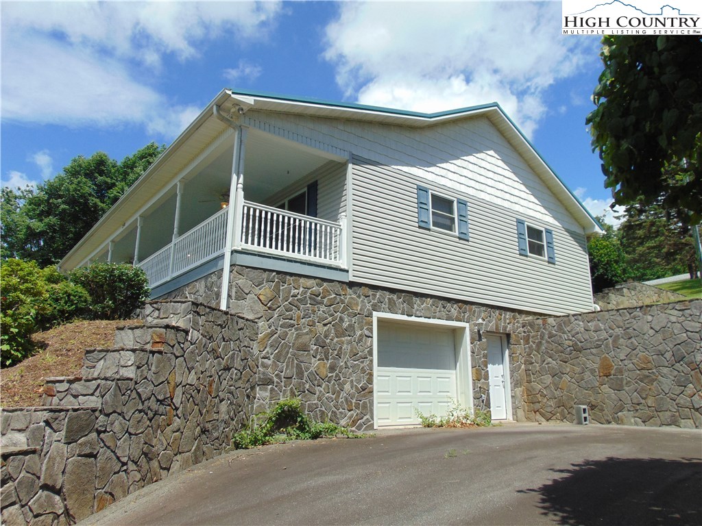 240 Hickory Mountain Road Sparta, NC 28675 - Photo 32 of 32 Gallery Image 32