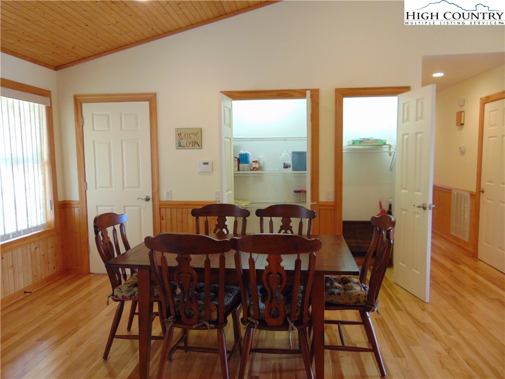 240 Hickory Mountain Road Sparta, NC 28675 - Photo 7 of 32 Gallery Image 7