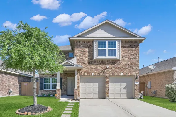 $2,400 | 11323 Creekway Bend Drive, Humble, TX 77396