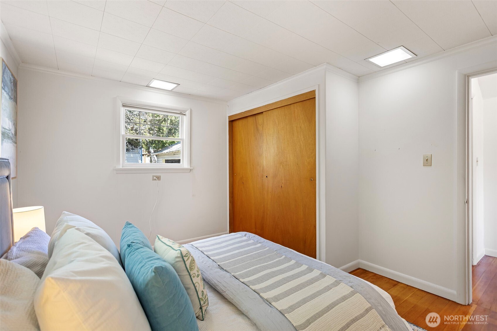 4812 Southwest Stevens Street Seattle, WA 98116 - Photo 17 of 28