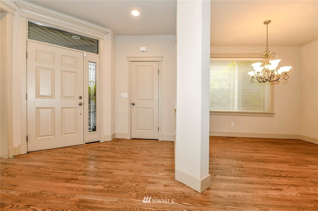 16625 41st Avenue Southeast Bothell, WA 98012 - Photo 5 of 25