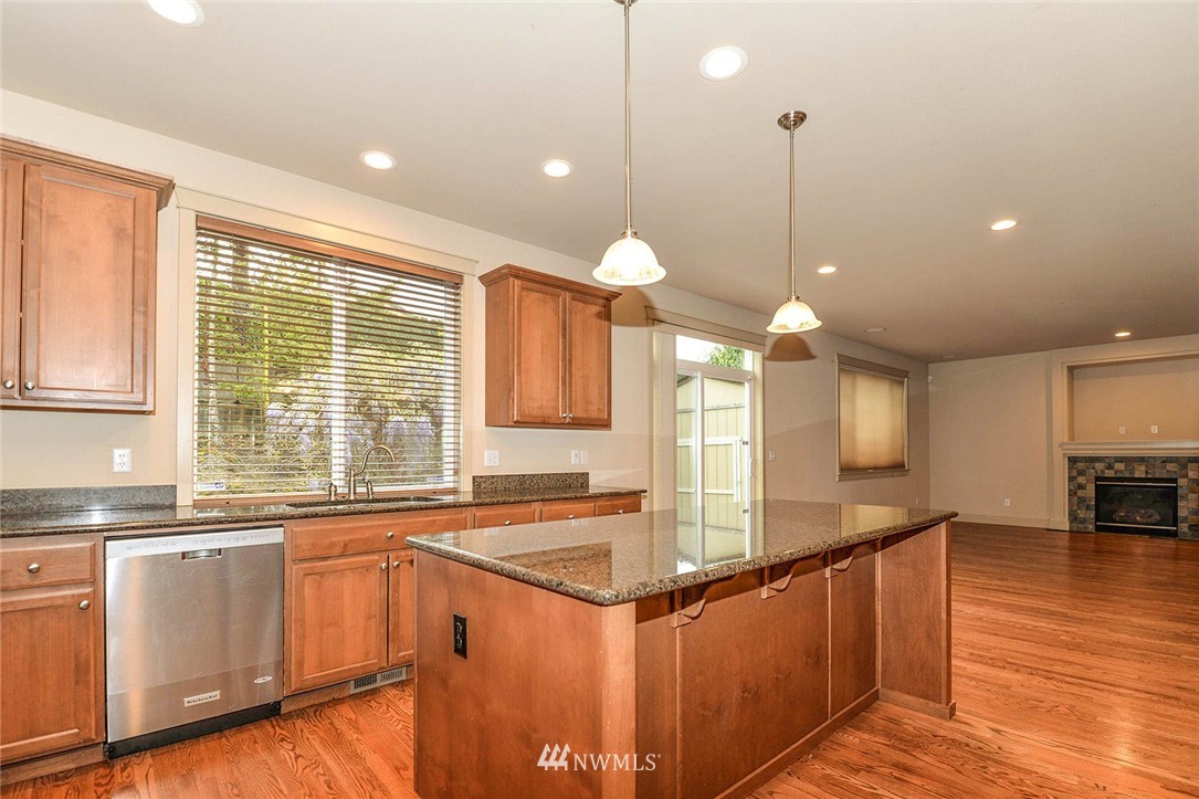 16625 41st Avenue Southeast Bothell, WA 98012 - Photo 9 of 25